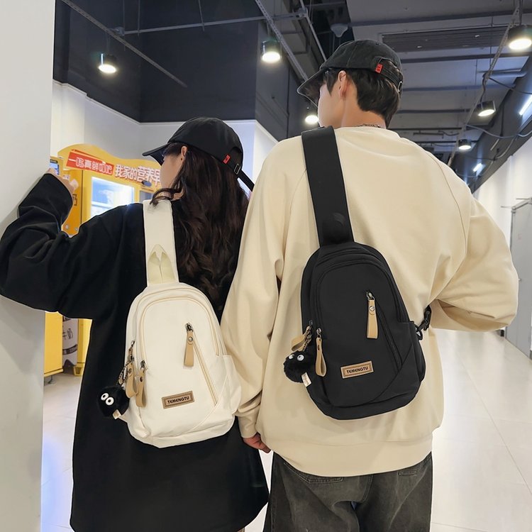 Cross-border trendy cool casual Korean style men's student shoulder bag for street travel women's chest bag letter western style shoulder bag trendy