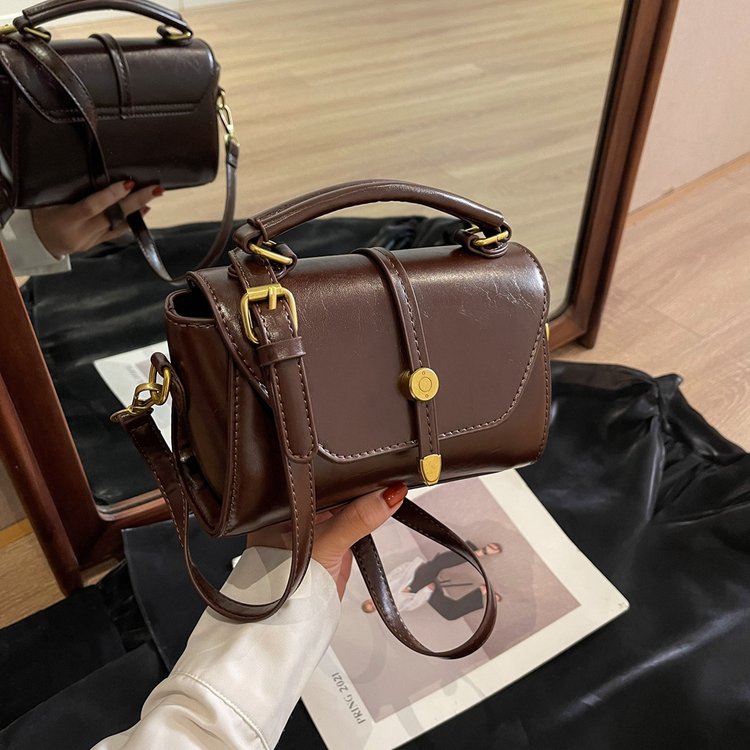 Fashionable autumn and winter retro versatile one-shoulder crossbody bag small square bag mobile phone