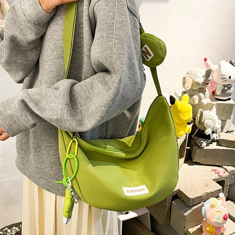 Nylon waterproof canvas bag fashion trendy bag spring and summer forest style literary dumpling bag college student class single shoulder crossbody bag