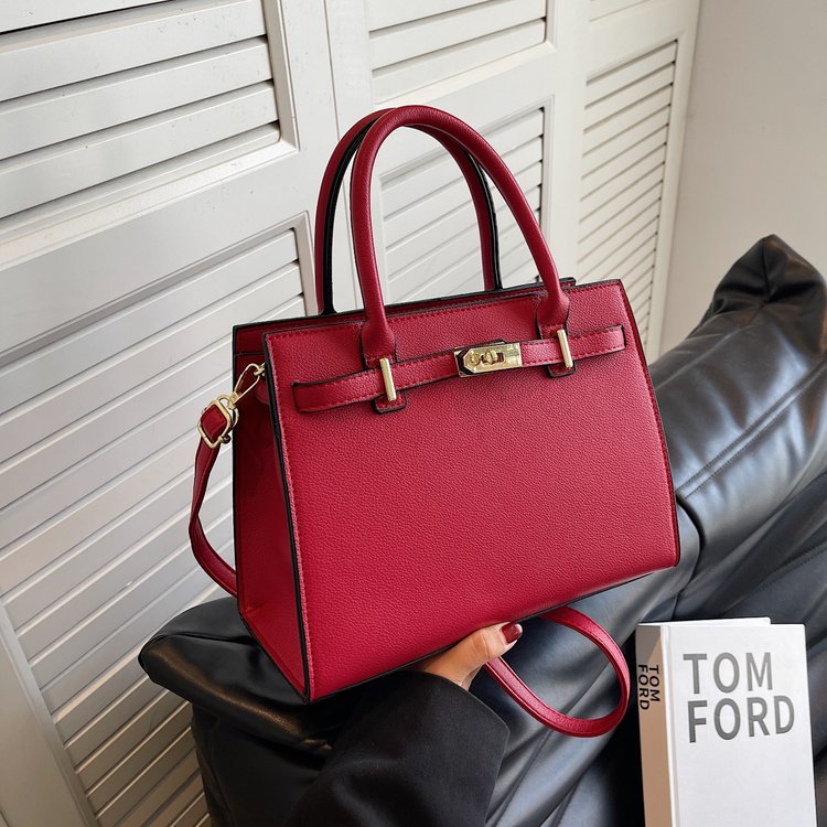 High-end bag, large capacity, new style red wedding bag, handbag, grand mom wedding bride red envelope