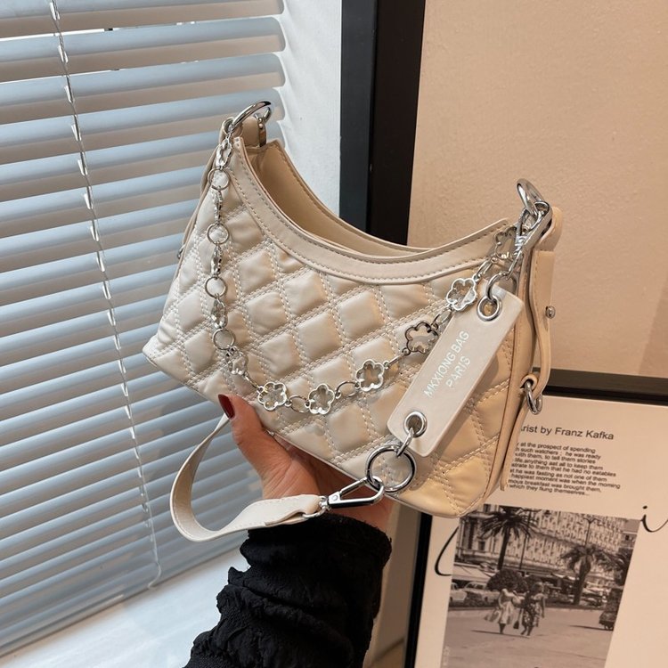 New niche design diamond chain texture bag women's single shoulder crossbody popular small square bag