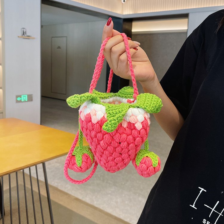 Children's Cute Shoulder Bag 2023 Autumn New Fashion Parent-Child Trend Messenger Bag Casual Wool Strawberry Bag