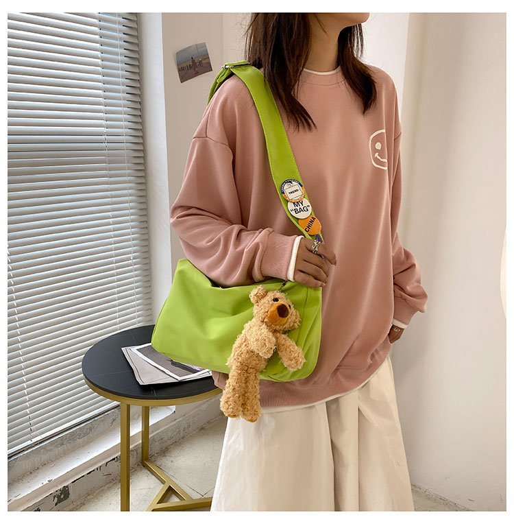 Canvas bag women's crossbody bag 2024 new casual versatile sports bag large capacity student class shoulder bag trendy