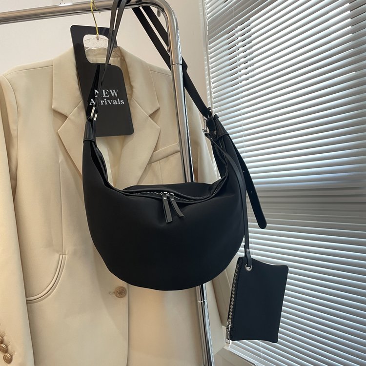 Large-capacity bag for women in autumn and winter new trendy fashion simple shoulder bag net celebrity canvas cross-body dumpling bag for women