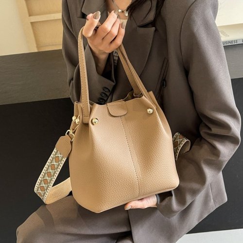 Bags Korean high-end versatile bucket bag spring and summer 2024 new wideband single shoulder crossbody bag women's handbag