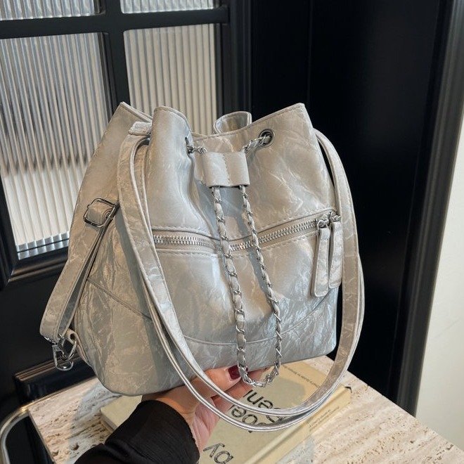 Backpack women 2024 new design summer multi-functional single shoulder crossbody bag niche portable bucket bag backpack
