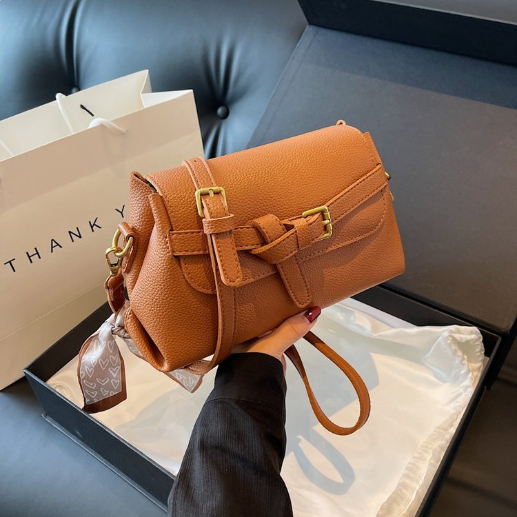 Large-capacity bag women's new fashion versatile autumn shoulder crossbody bag retro texture popular small square bag