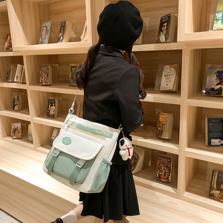 Nylon cloth bag women's tote bag large capacity autumn and winter versatile 2024 new casual college student class commuting bag