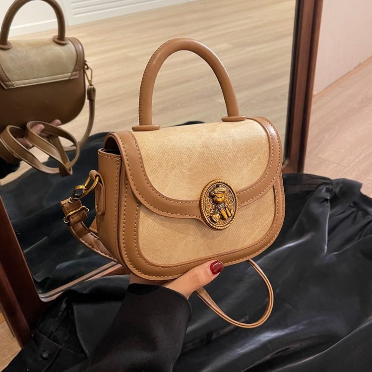 Underarm bag for women 2024 new spring and summer high-end niche design versatile retro ladies single shoulder crossbody small square bag
