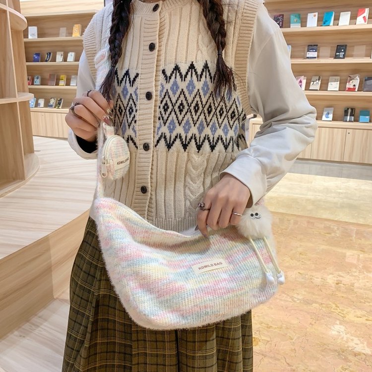2024 new cute girly high-end knitted plush dumpling bag Japanese niche versatile shoulder crossbody bag
