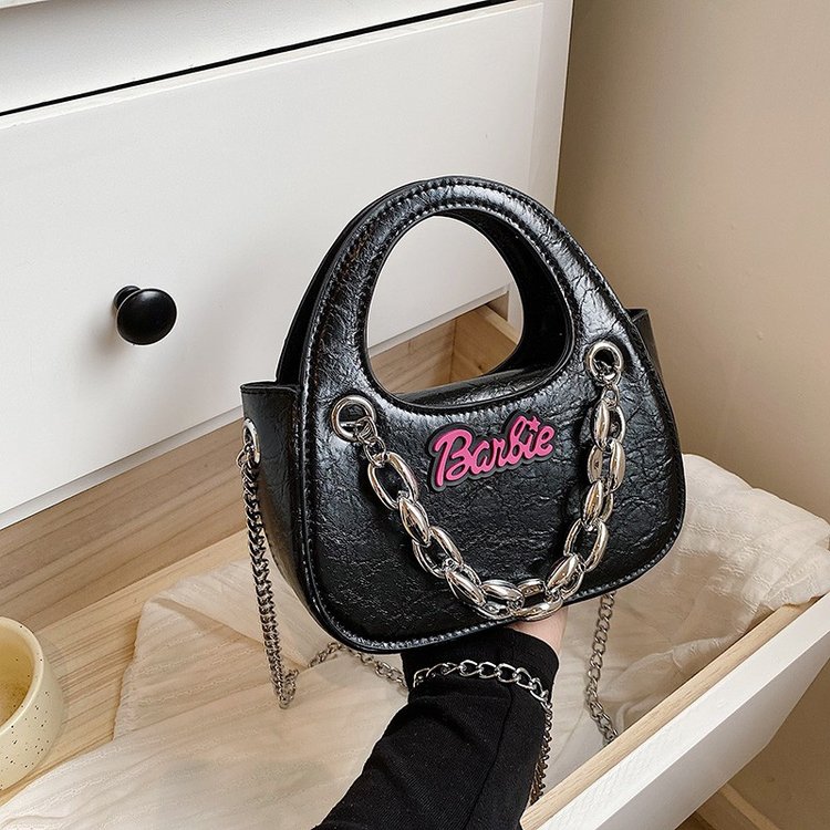 Niche design bag women's new winter fashion chain portable shoulder bag high-end fashion crossbody bag