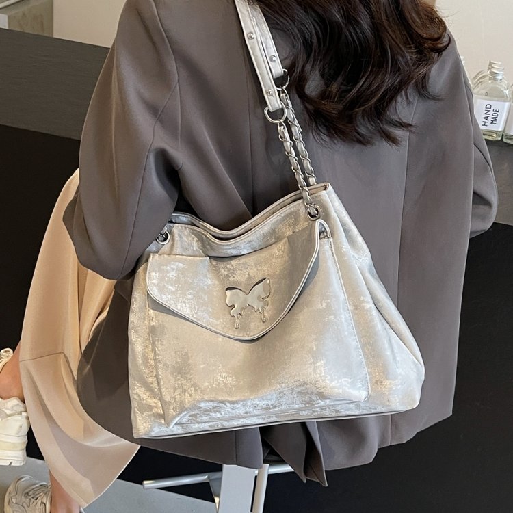 Fashion chain commuter tote bag for women 2024 summer new style hand-raised upgraded messenger bag large capacity shoulder bag