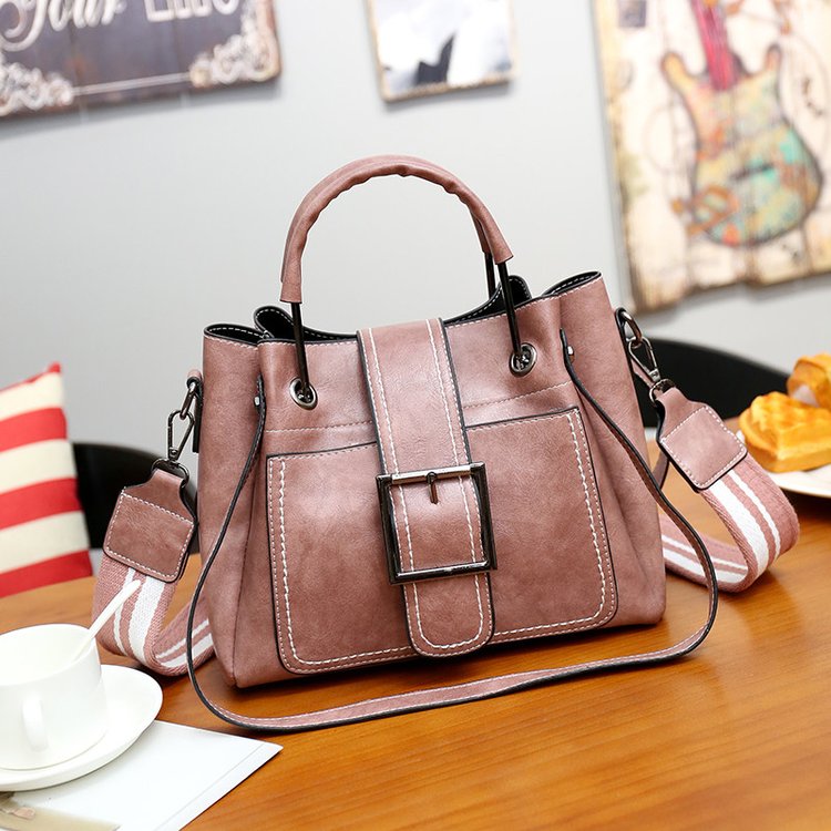 2024 Large Capacity Bags Women's Bags New High-end Style Western Style Autumn and Winter Crossbody Bags Internet Celebrities Popular Handbags