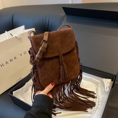 Niche design bag for women in autumn and winter, versatile new frosted retro single shoulder crossbody bag, high-end tassel bag