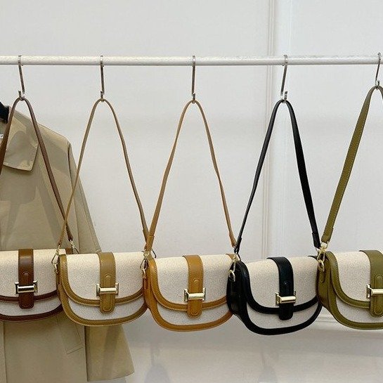 Hong Kong style retro small bag for women 2023 new trendy fashion women's bag foreign style single shoulder crossbody bag