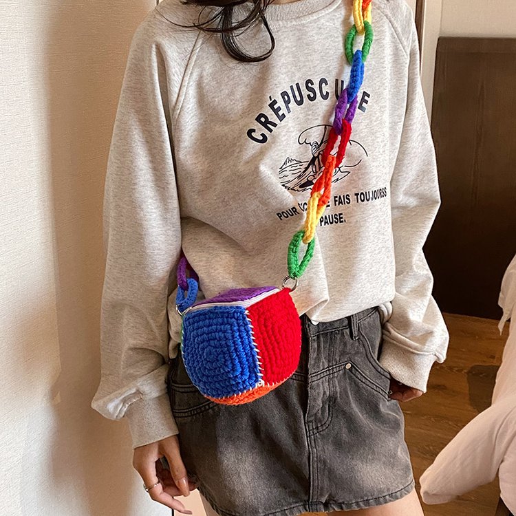 Internet celebrity's same style woolen knitted small bag, mini small shoulder bag, rainbow small shoulder bag, cute woven chain woolen bag