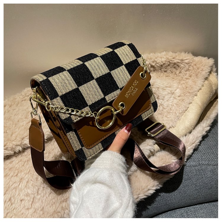 Cross-border 2024 autumn new crossbody bag high-end bag women's texture fashion checkerboard plaid niche small square bag