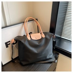 Contrast color travel bag, single shoulder crossbody bag, large capacity new Tote commuter mommy bag, simple tote bag for women when going out