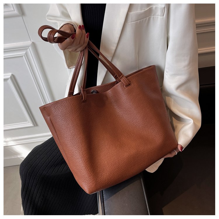 Large-capacity bag women's bag new trendy fashion retro single shoulder mother-in-law bag texture versatile tote bag soft leather