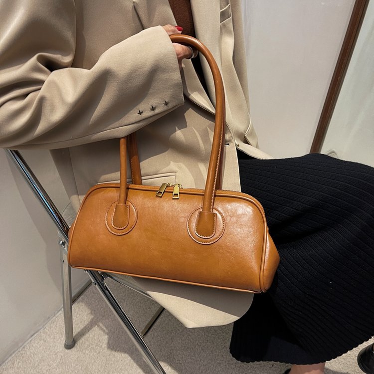 Retro bag women's bag 2024 new fashion ins niche autumn and winter single shoulder armpit bag high-end portable large bag