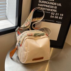 2024 New Shoulder Small Bag Women's Crossbody Bag Four Seasons Women's Bag Canvas Bag Versatile Women's Oxford Cloth Shell Bag