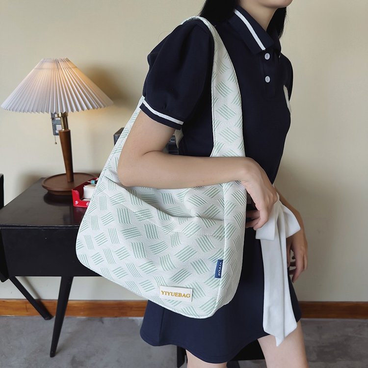 Simple and versatile large-capacity commuter bag Japanese ins niche design girl shoulder bag student class tote bag