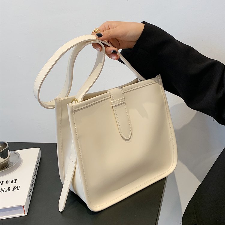 Large-capacity bag women's bag summer versatile 2024 new trendy fashion diagonal large bag high-end single shoulder bucket bag