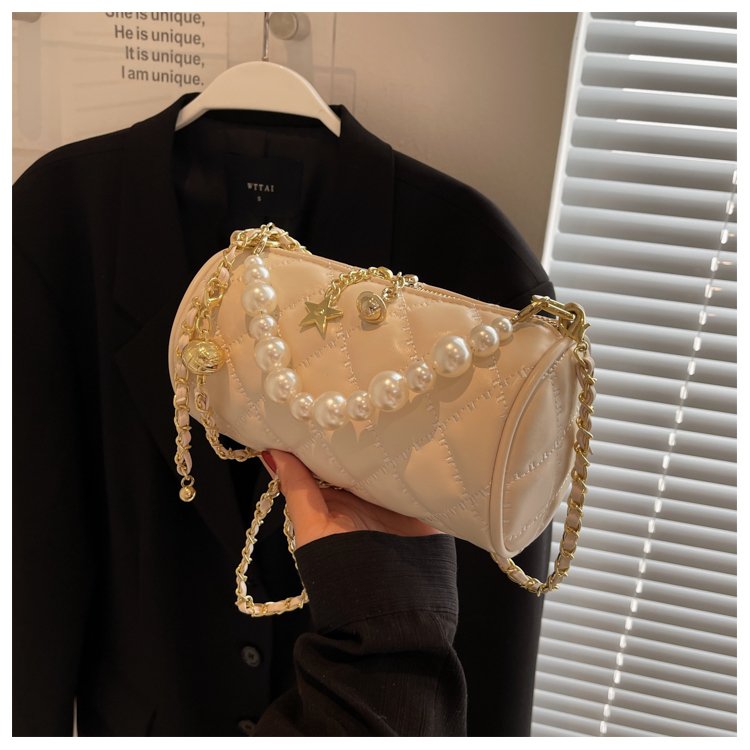 Summer Fashion Shoulder Women's Bag 2024 New Small Fragrance Style Pearl Handbag Bag Simple Chain Popular Crossbody Bag