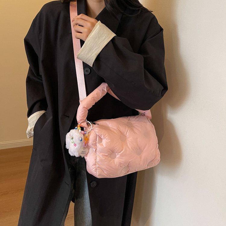 Cross-border winter down jacket bag for women, new soft girl cheese bag, handbag, internet celebrity pillow bag, shoulder crossbody bag