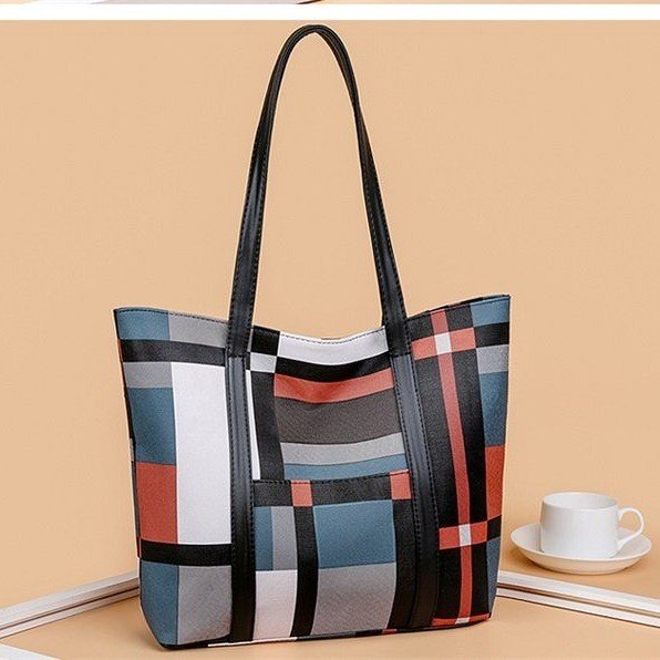 Bags Women's New Korean Style Trendy Tote Bag Simple Fashion Plaid Shoulder Bag Soft Leather Large Capacity Handbag