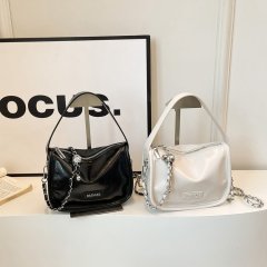 This year's popular small bag for women 2024 new fashion versatile chain crossbody bag handheld small bag