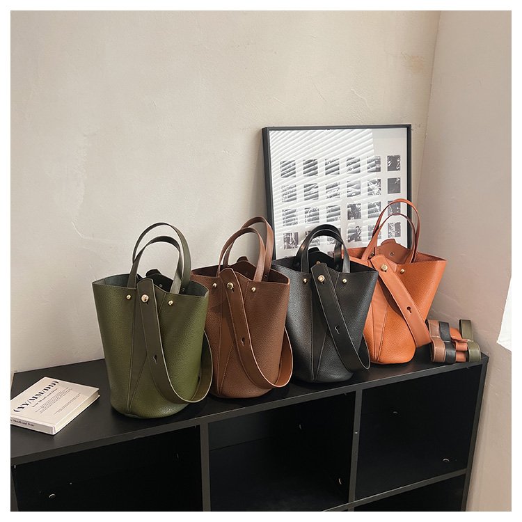 Casual large-capacity bag for women spring and summer new casual all-match crossbody bag popular style portable bucket bag