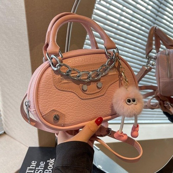 High-end, western style niche women's bag, trendy new style, popular versatile crossbody shoulder bag, small handheld square bag