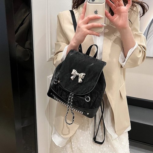 2024 New Original Pink Backpack Niche Design Backpack Commuting Chain Handbag for Women