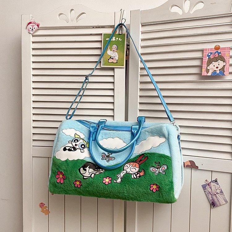Fashionable cartoon plush handbag, small fresh and cute travel luggage bag, large capacity women's short-distance travel bag