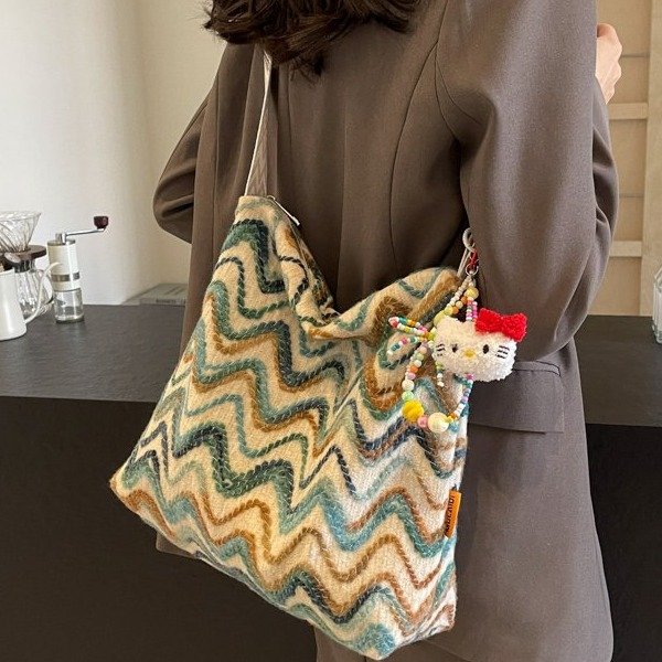 Cross-border bag women's 2024 new commuter crossbody bag large capacity canvas bag bucket high-end class tote