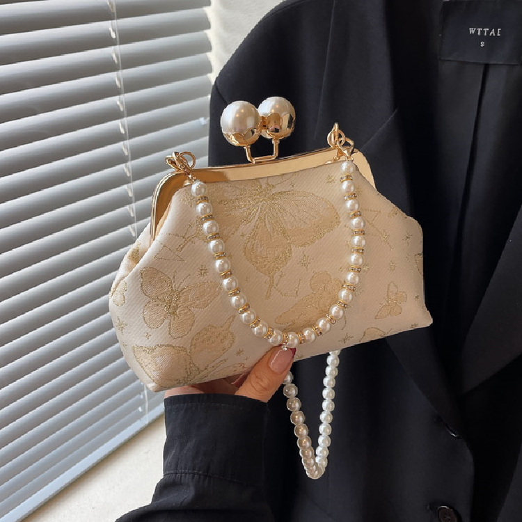 New cheongsam bag, Chinese style embroidered women's bag, Chinese retro hand-held crossbody bag, versatile pearl evening bag