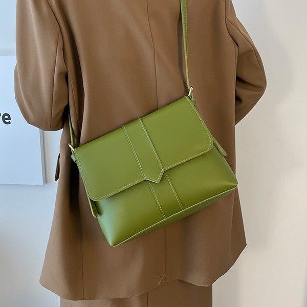 Large-capacity bag women's 2024 autumn and winter new high-end texture single shoulder armpit bag fashionable simple versatile crossbody bag
