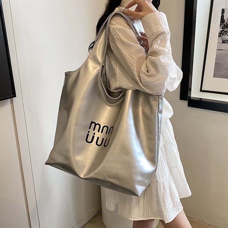 Foreign trade casual large-capacity bag women's 2024 new fashion commuter shoulder bag college student class bag tote bag