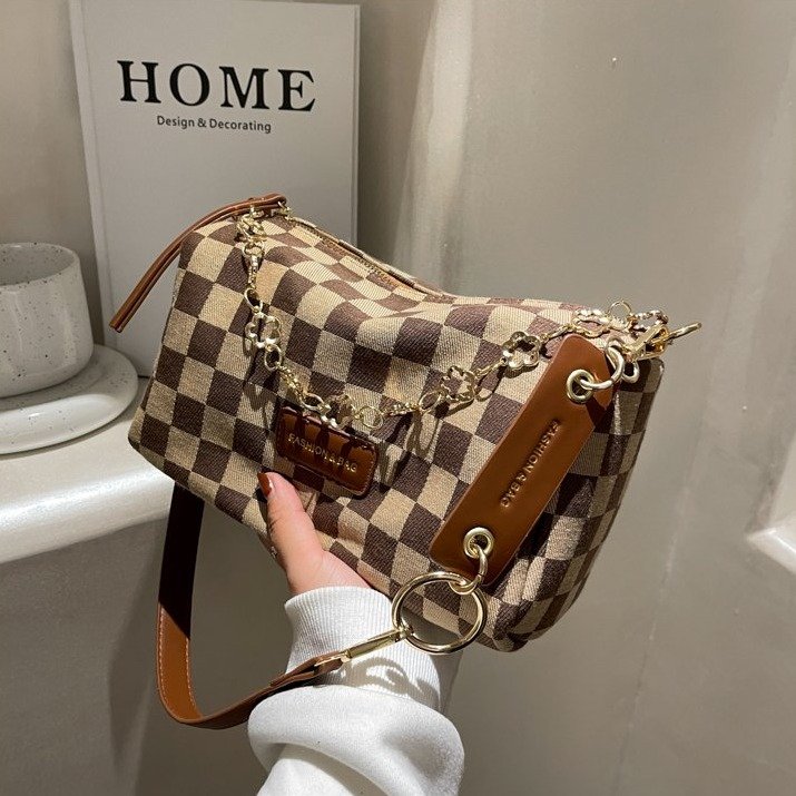 Niche design bag new fashion autumn and winter style ins small square bag temperament checkerboard crossbody bag for women