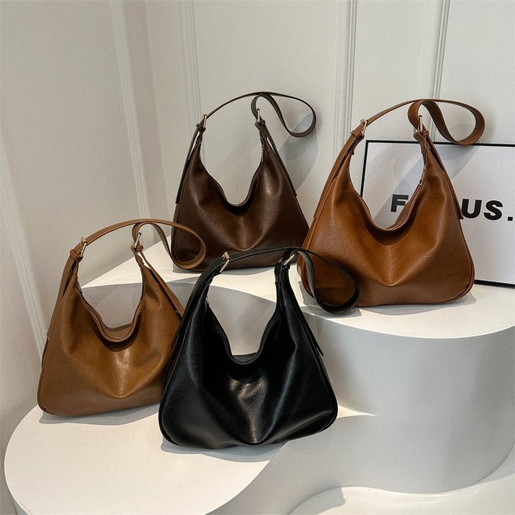 Simple Large Capacity Bag Women 2024 New Fashion Versatile Casual Shoulder Bag Student Commuting Crossbody Tote Bag