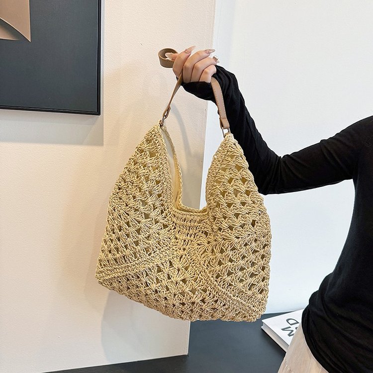 New fashionable paper rope straw bag, hollow square flower, large triangle, contrasting color woven bag, single shoulder crossbody armpit bag, women's bag