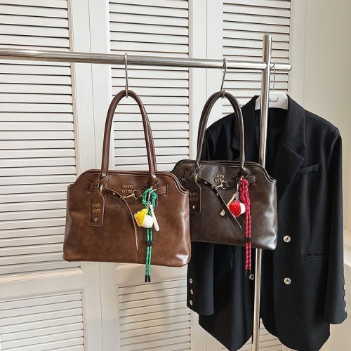 Korean high-end large-capacity bag for women 2024 new fashion retro handbag versatile commuter tote bag trendy