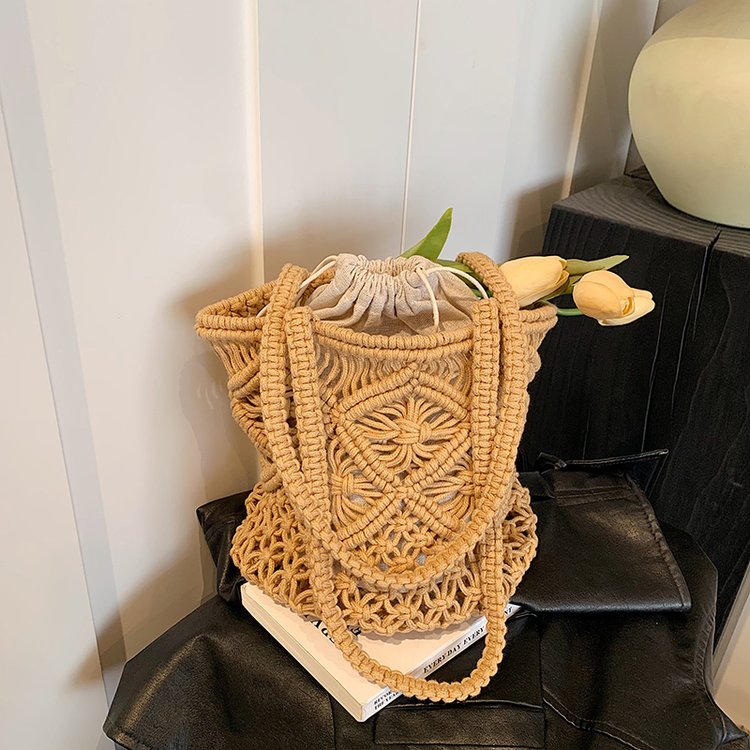 Korean version of the new cotton thread spliced ​​paper rope straw bag large capacity hollow bucket bag holiday style woven vegetable basket