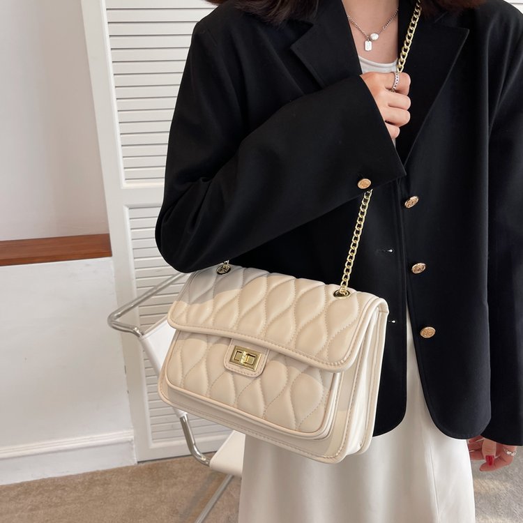 This year's popular bags for women are new in summer, fashionable and versatile rhombus chain bag, explosive texture, single shoulder crossbody bag