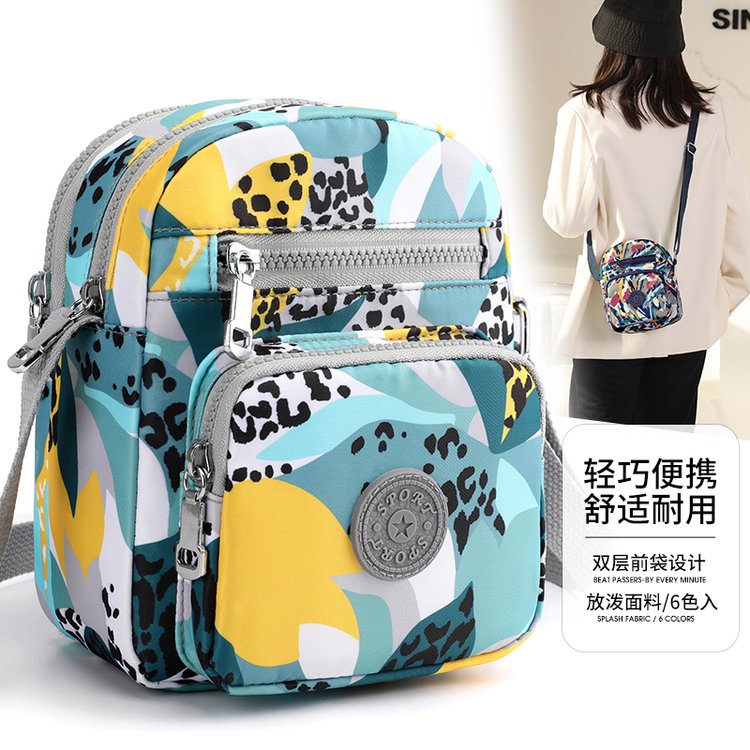 Nylon cloth women's bag new crossbody bag women's shoulder bag mother bag middle-aged women's casual simulation small bag