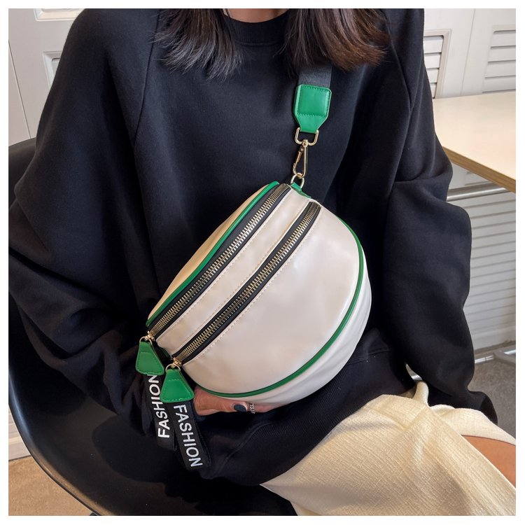 Women's chest bag new ins niche fashion versatile trendy high-end wide shoulder strap single shoulder crossbody bag wholesale