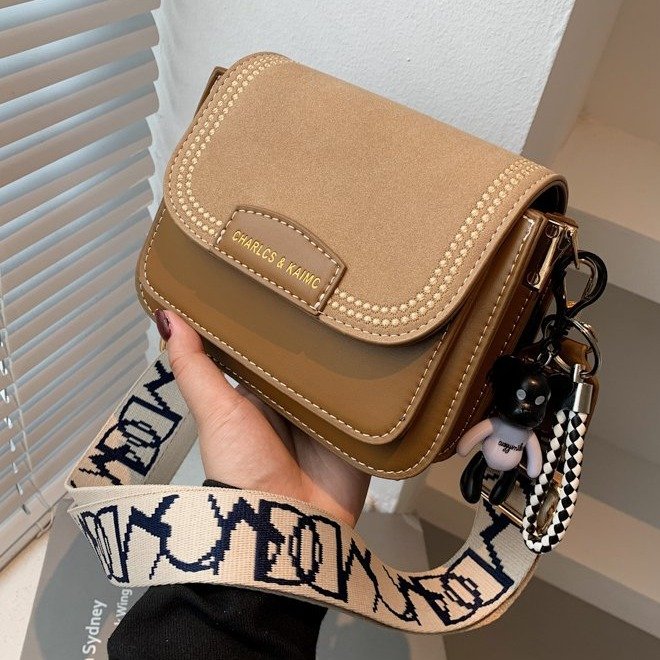 Design sense bag women's bag 2024 new trendy and versatile spring and summer single shoulder crossbody bag Internet celebrity broadband contrast color small square bag