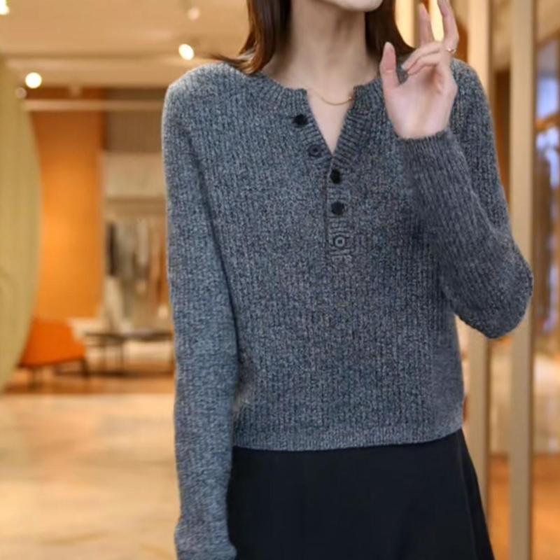 Large size round neck knitted sweater for women autumn and winter 2024 new Korean style loose inner bottoming shirt short versatile top