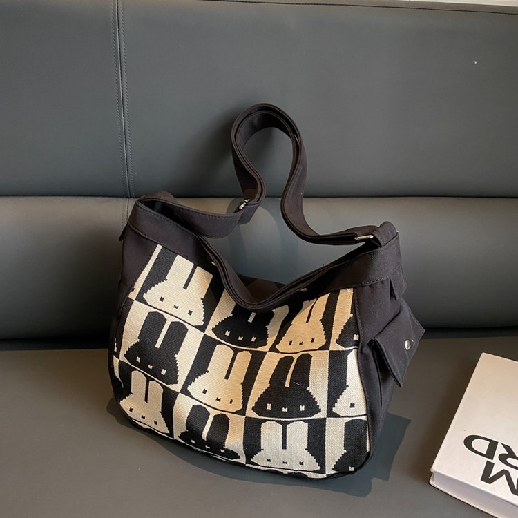 Large capacity canvas bag for women 2024 new trendy fashion rabbit messenger bag college student tutoring bag women's tote bag